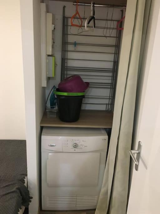2 Pieces 25m2 1er G * Colombes (Hauts-de-Seine)