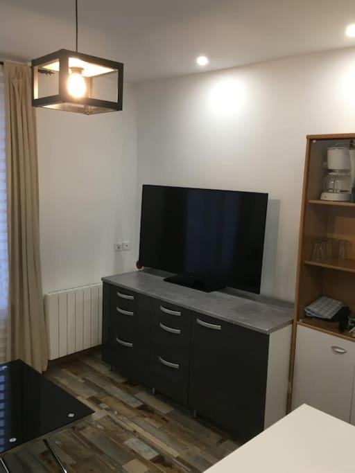 2 Pieces 25m2 1er G Apartment Colombes (Hauts-de-Seine)